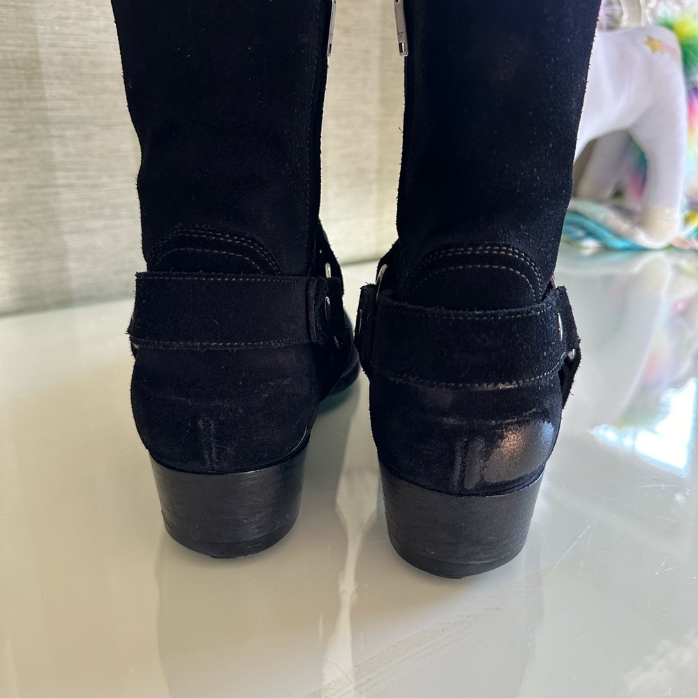 Saint Laurent Men’s Boots - Picture 4 of 7